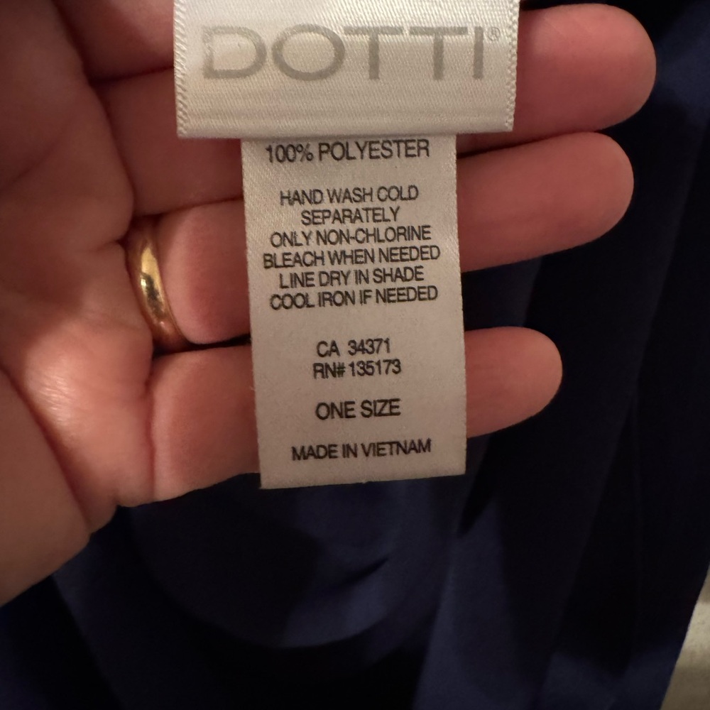 Dotti Blue Knit Scarf Luxurious Soft Wrap - Picture 2 of 2
